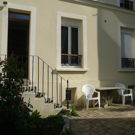 Loft Fraternite Hotel Bagnolet Bagian luar foto